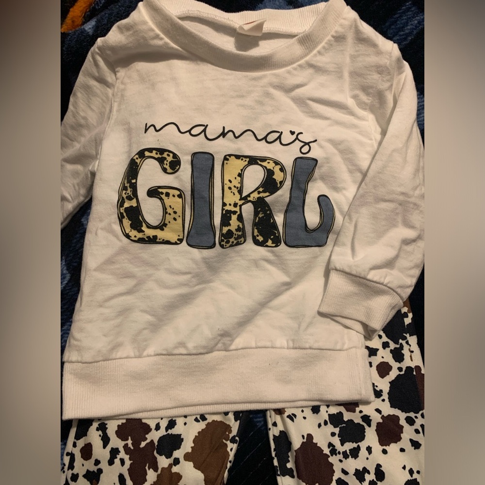 Size 2T mamas girl outfit wore once.